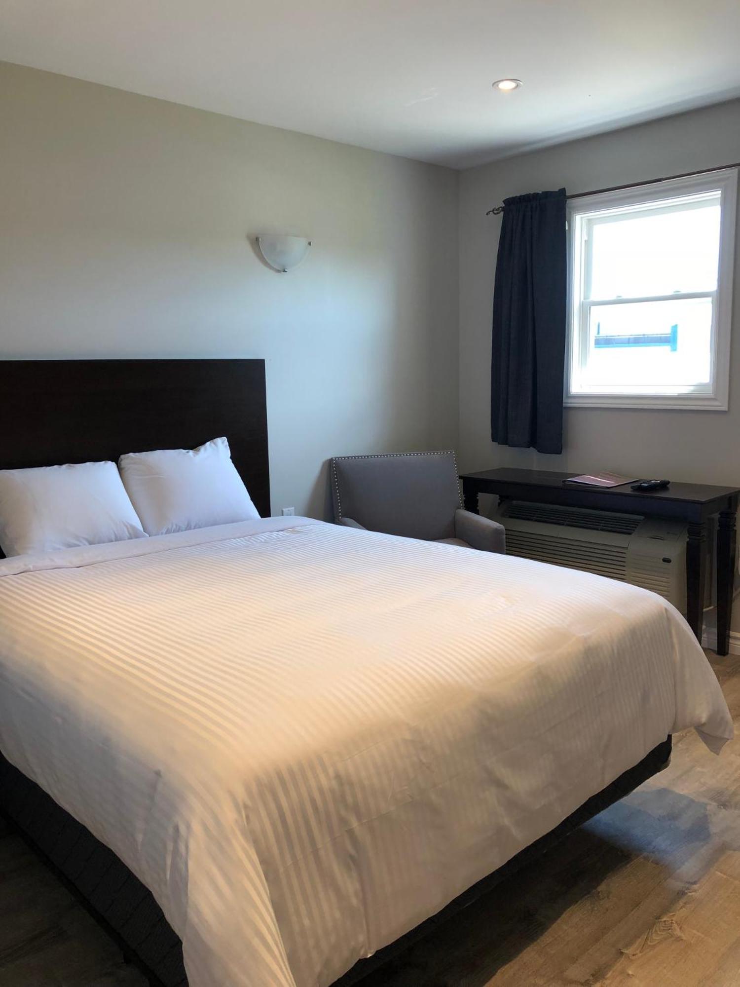 Inn Kow's 3*