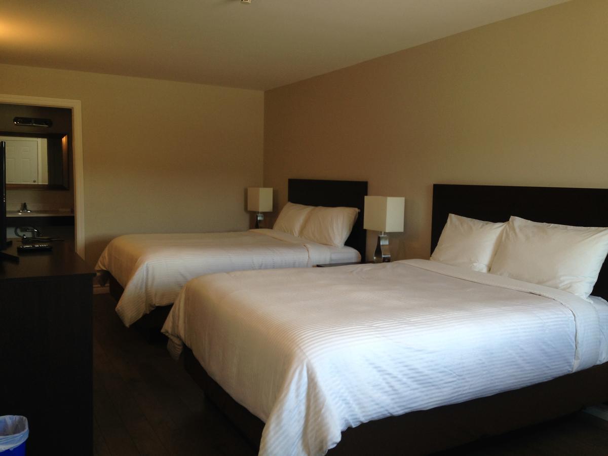 Inn Kow's Bras D'or
